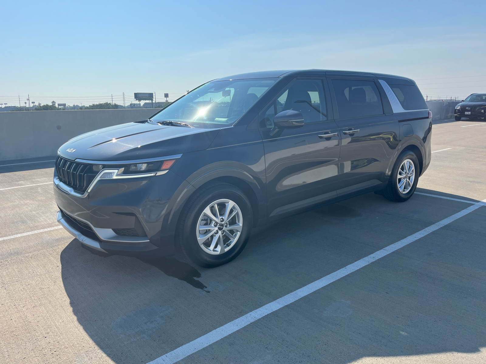 2023 Kia Carnival LX 8