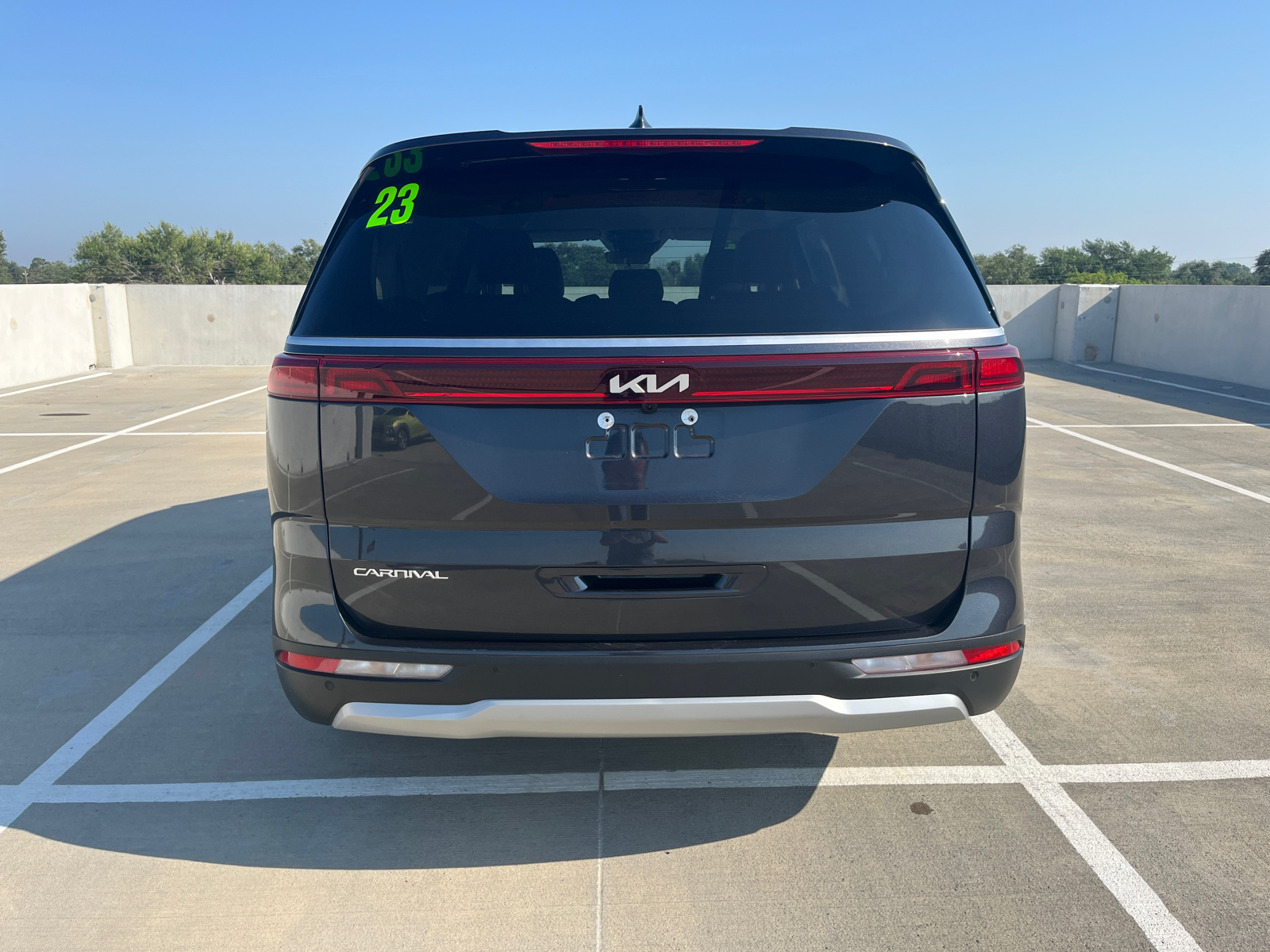 2023 Kia Carnival LX 11