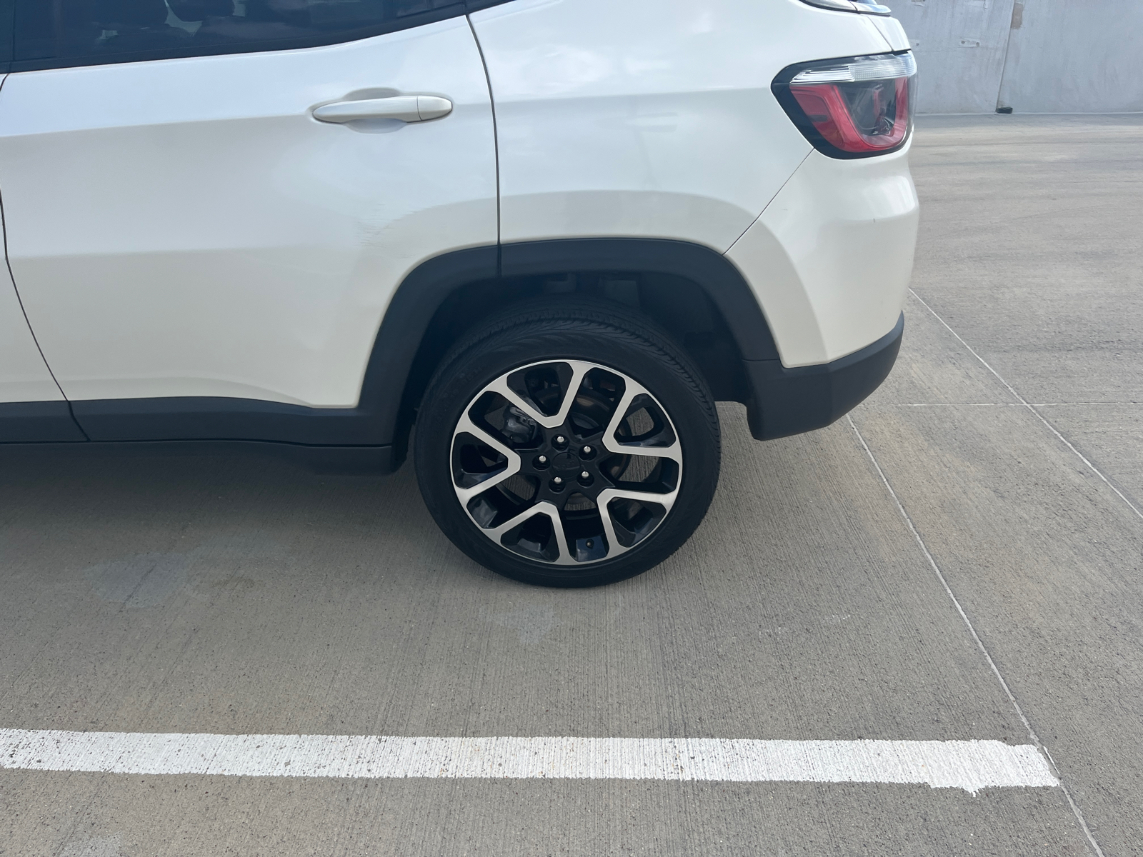 2018 Jeep Compass Limited 16