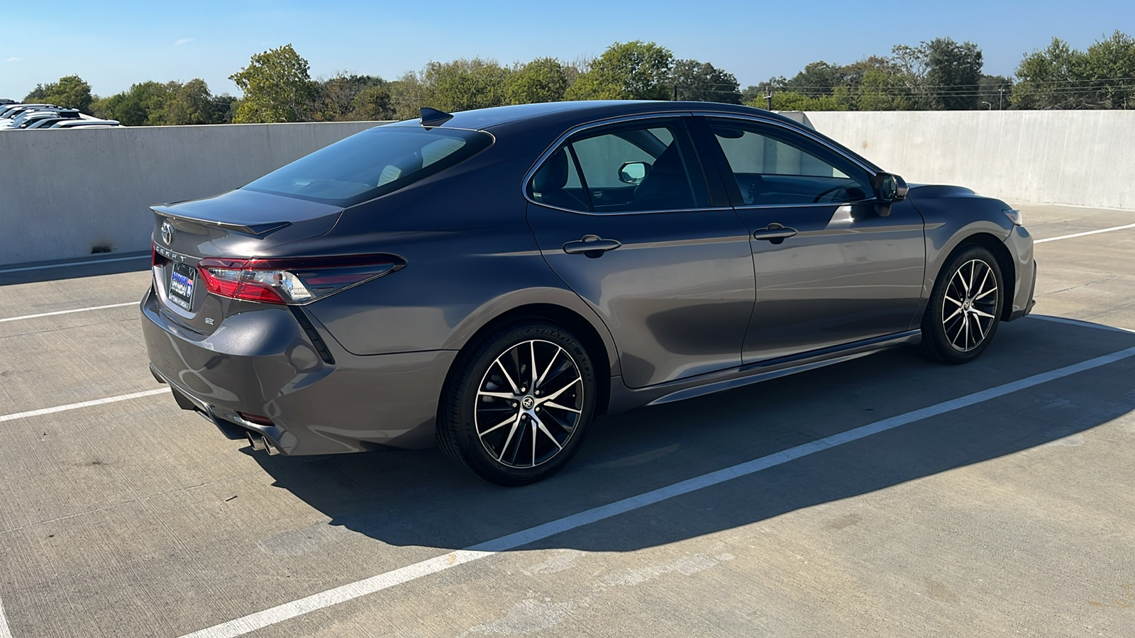 2021 Toyota Camry SE 12