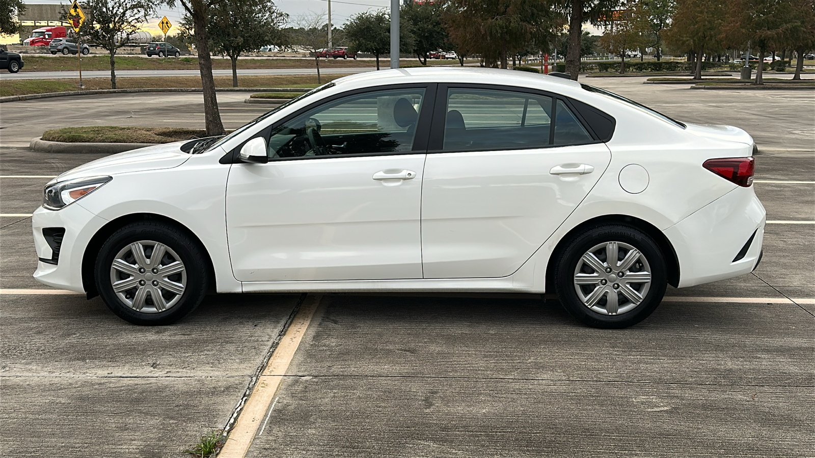 2023 Kia Rio S 7