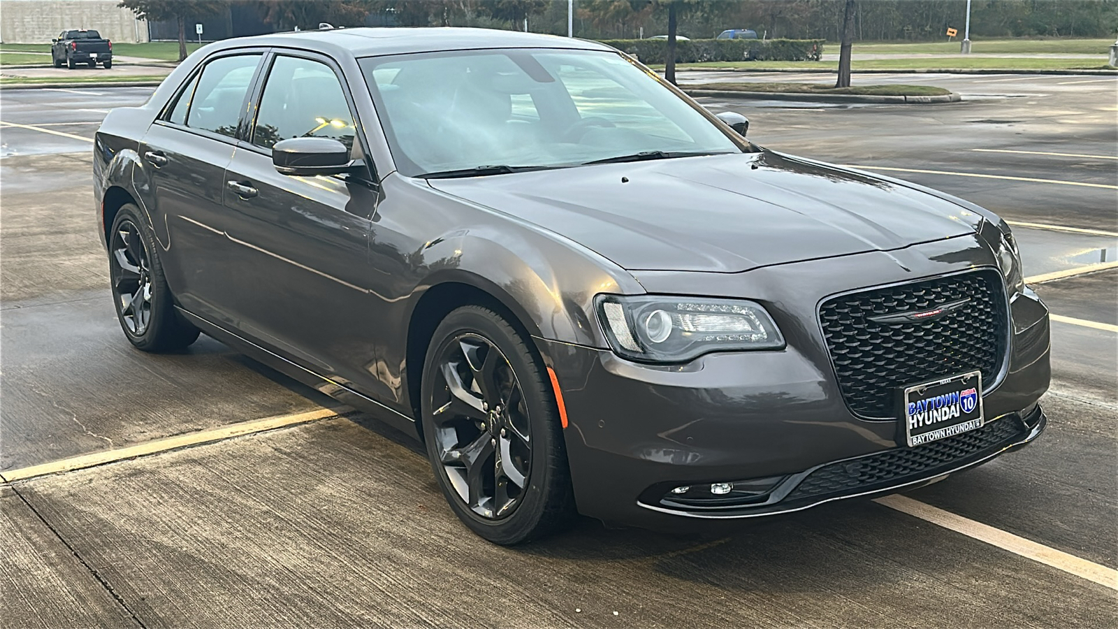 2023 Chrysler 300 300S 14