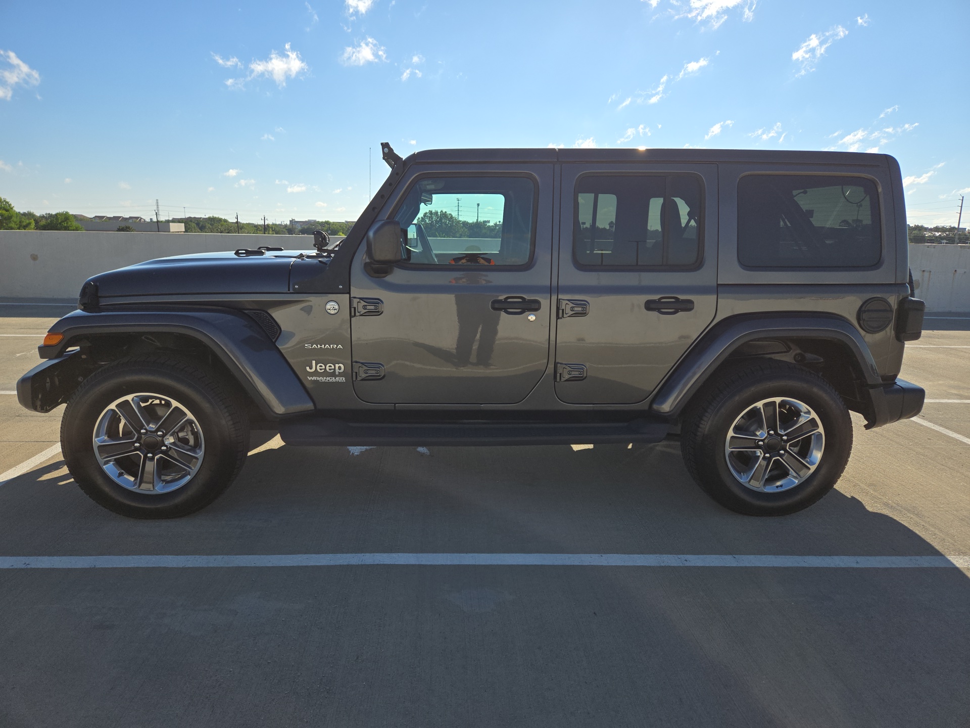 2019 Jeep Wrangler Unlimited Sahara 9