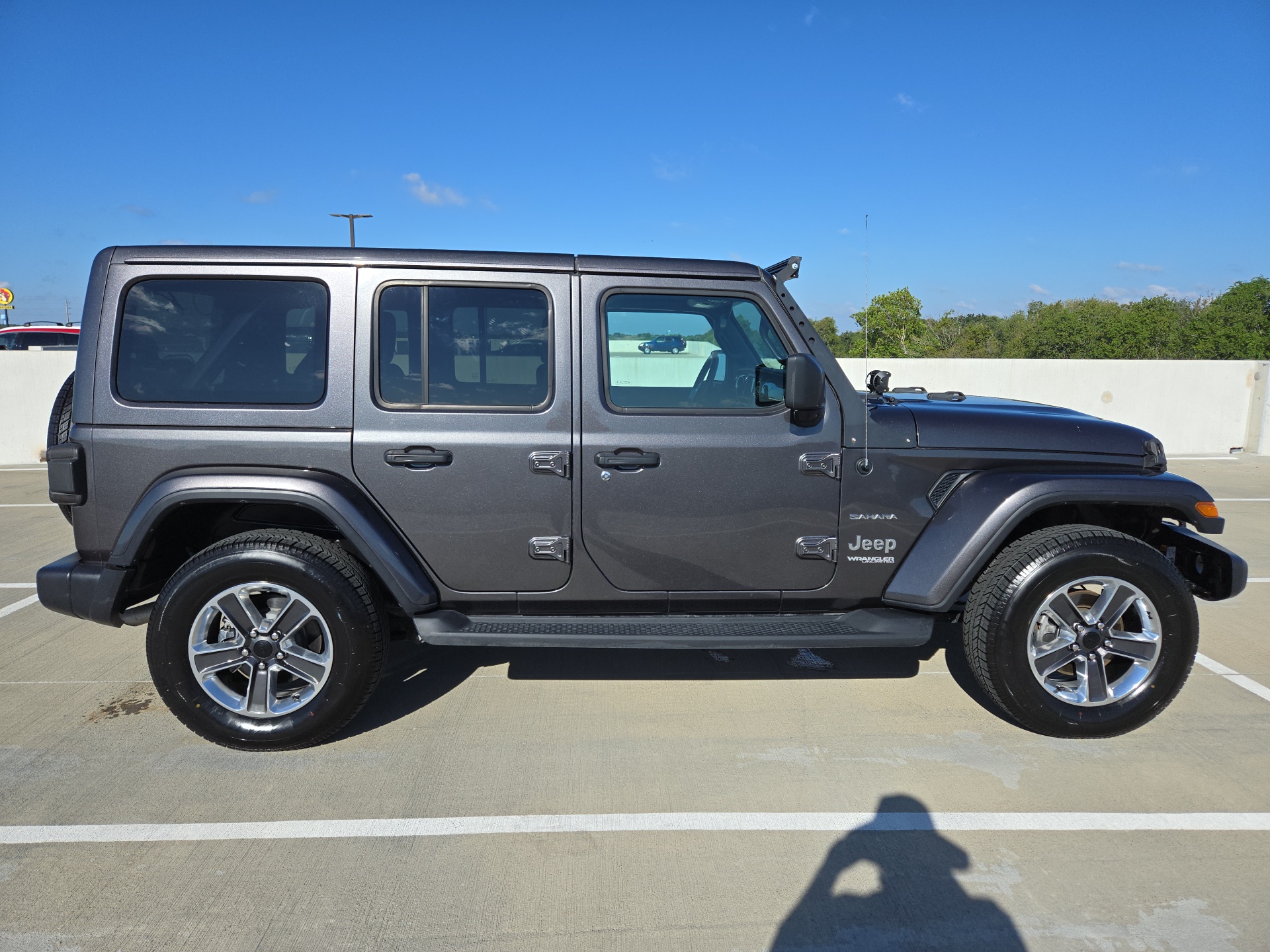 2019 Jeep Wrangler Unlimited Sahara 13