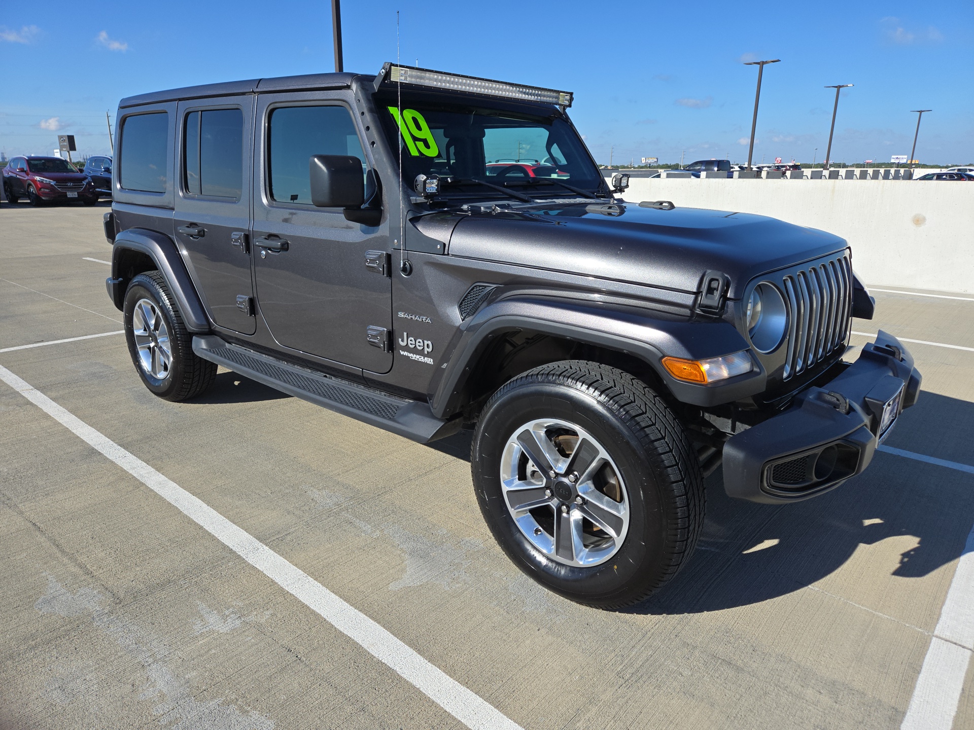 2019 Jeep Wrangler Unlimited Sahara 14