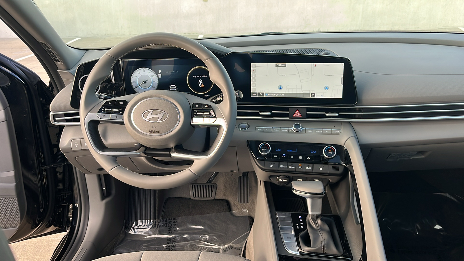 2024 Hyundai Elantra SEL 23