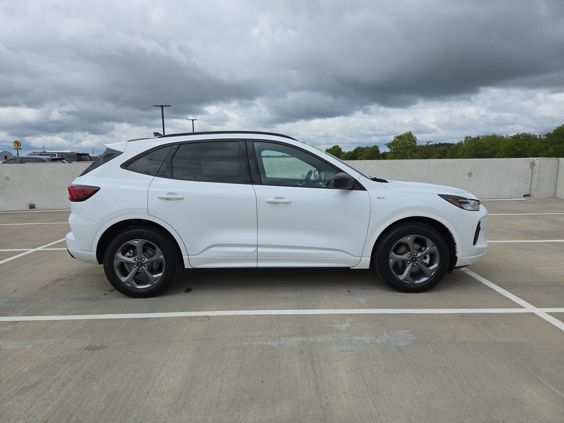 2023 Ford Escape ST-Line 13