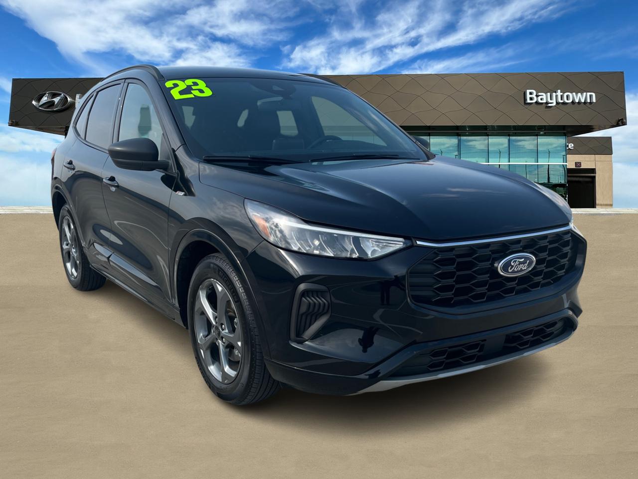 2023 Ford Escape ST-Line 1