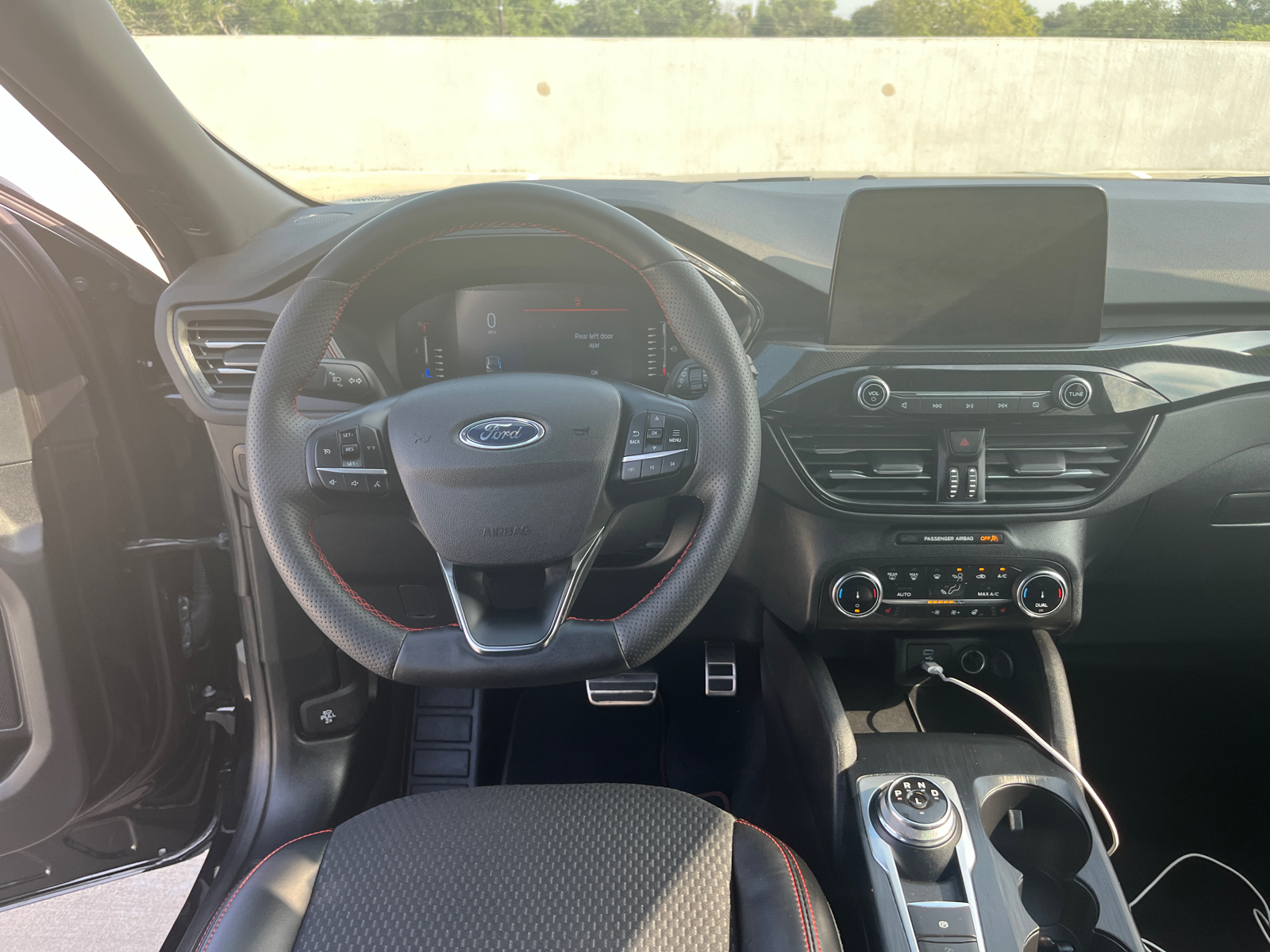 2023 Ford Escape ST-Line 24