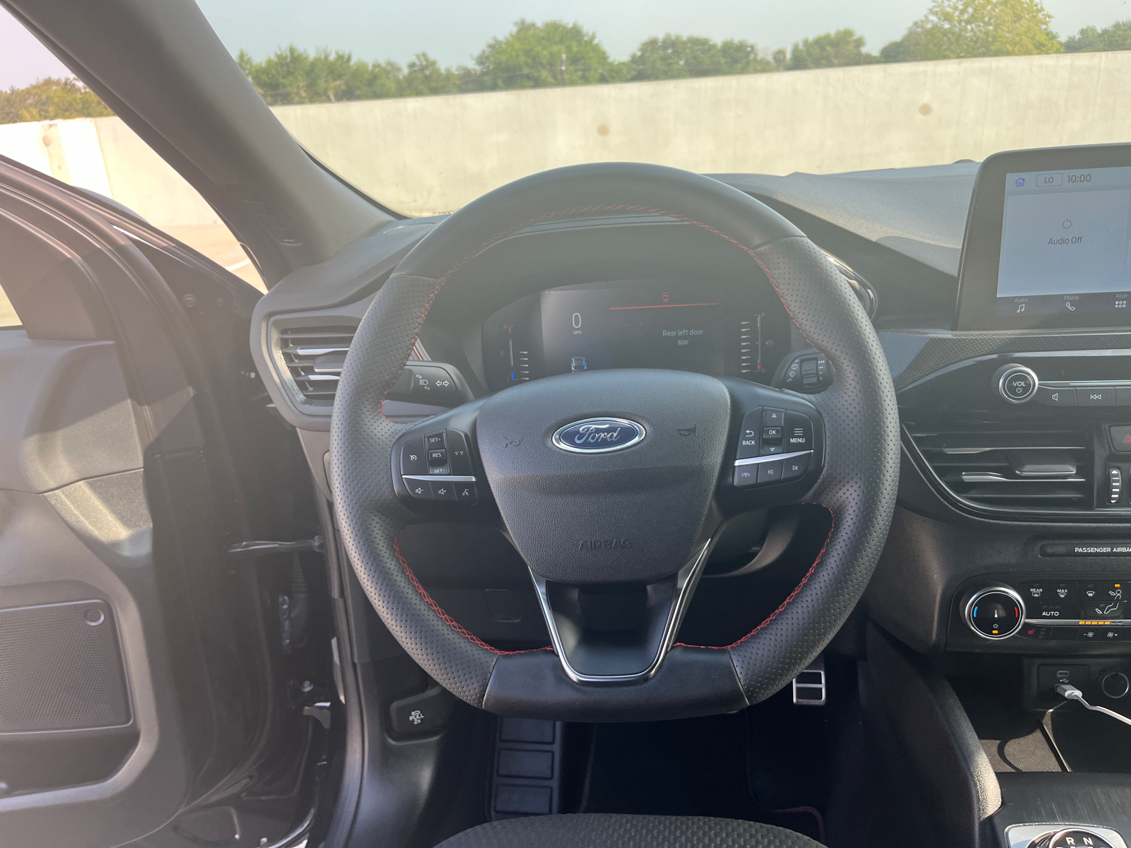 2023 Ford Escape ST-Line 25