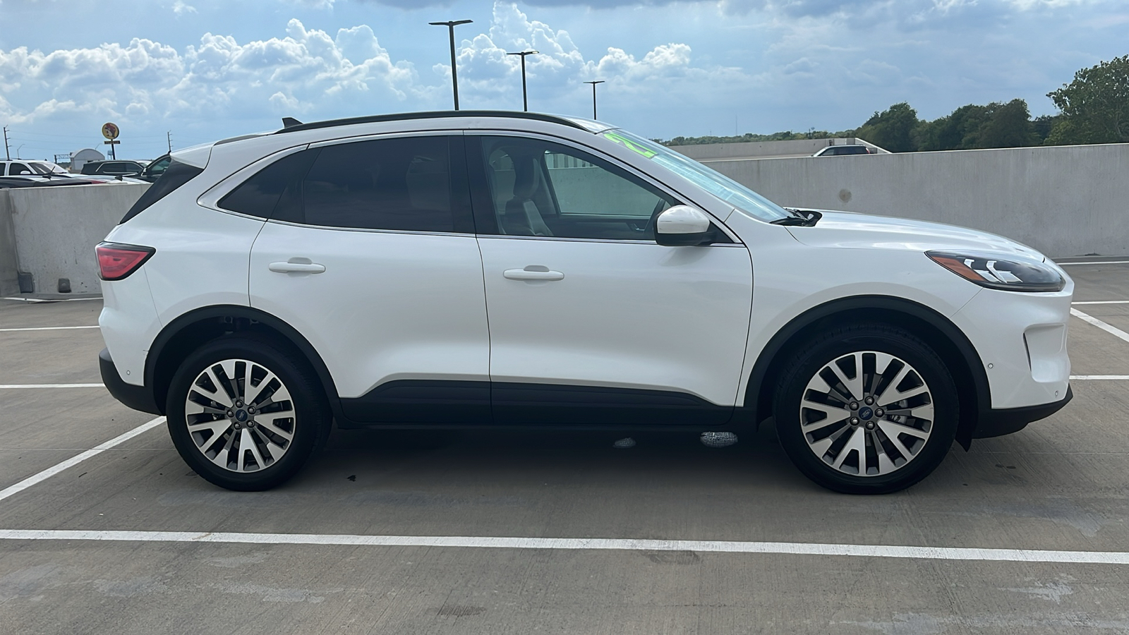 2021 Ford Escape Titanium 13