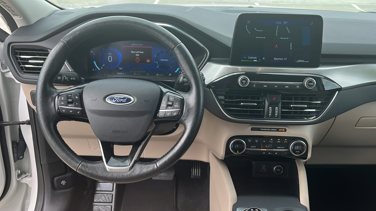 2021 Ford Escape Titanium 24