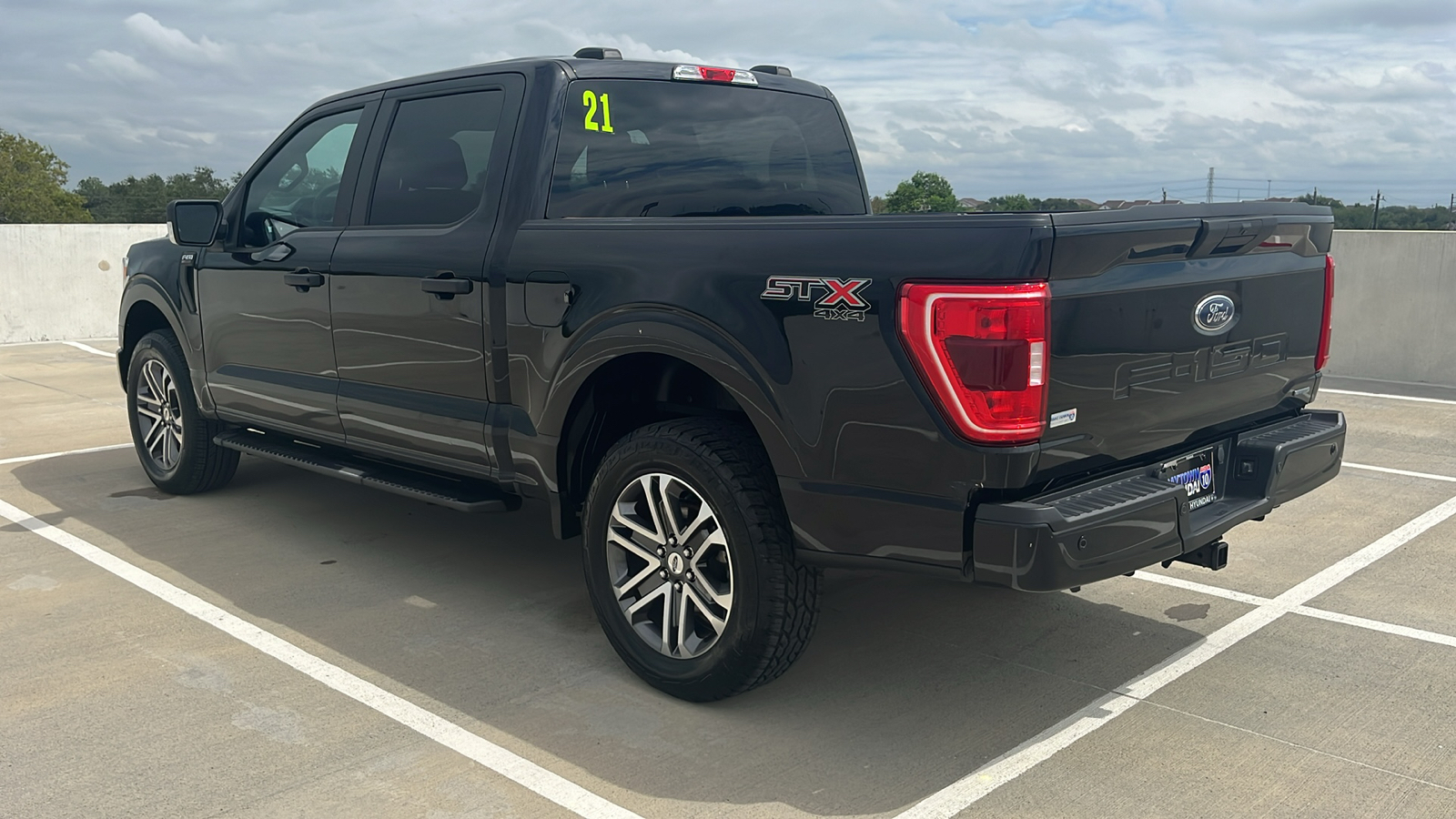 2021 Ford F-150 XL 10