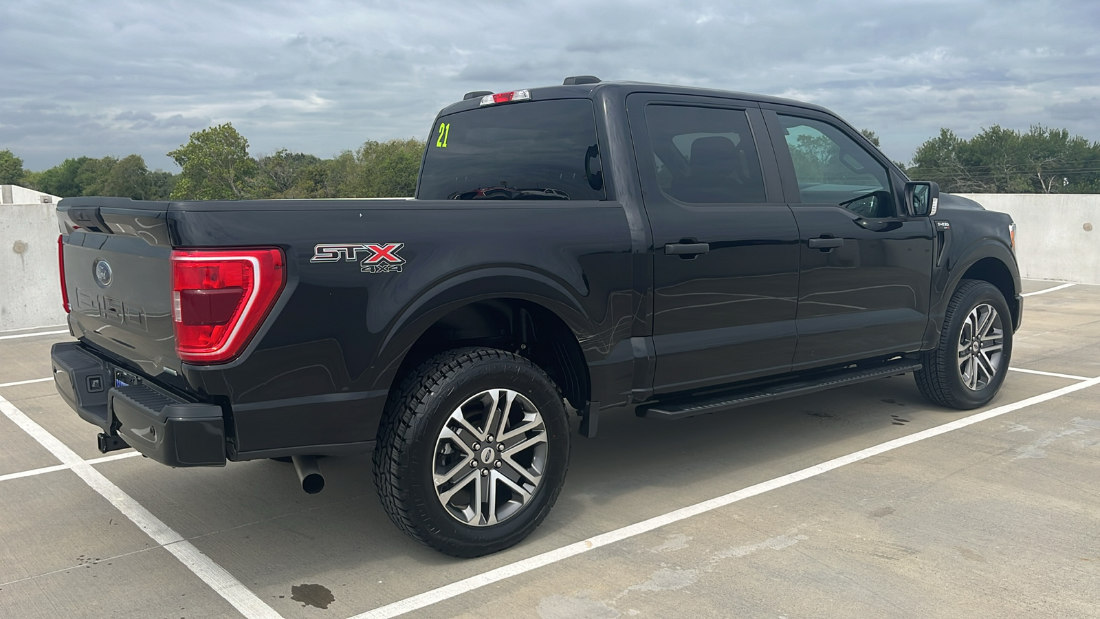 2021 Ford F-150 XL 13