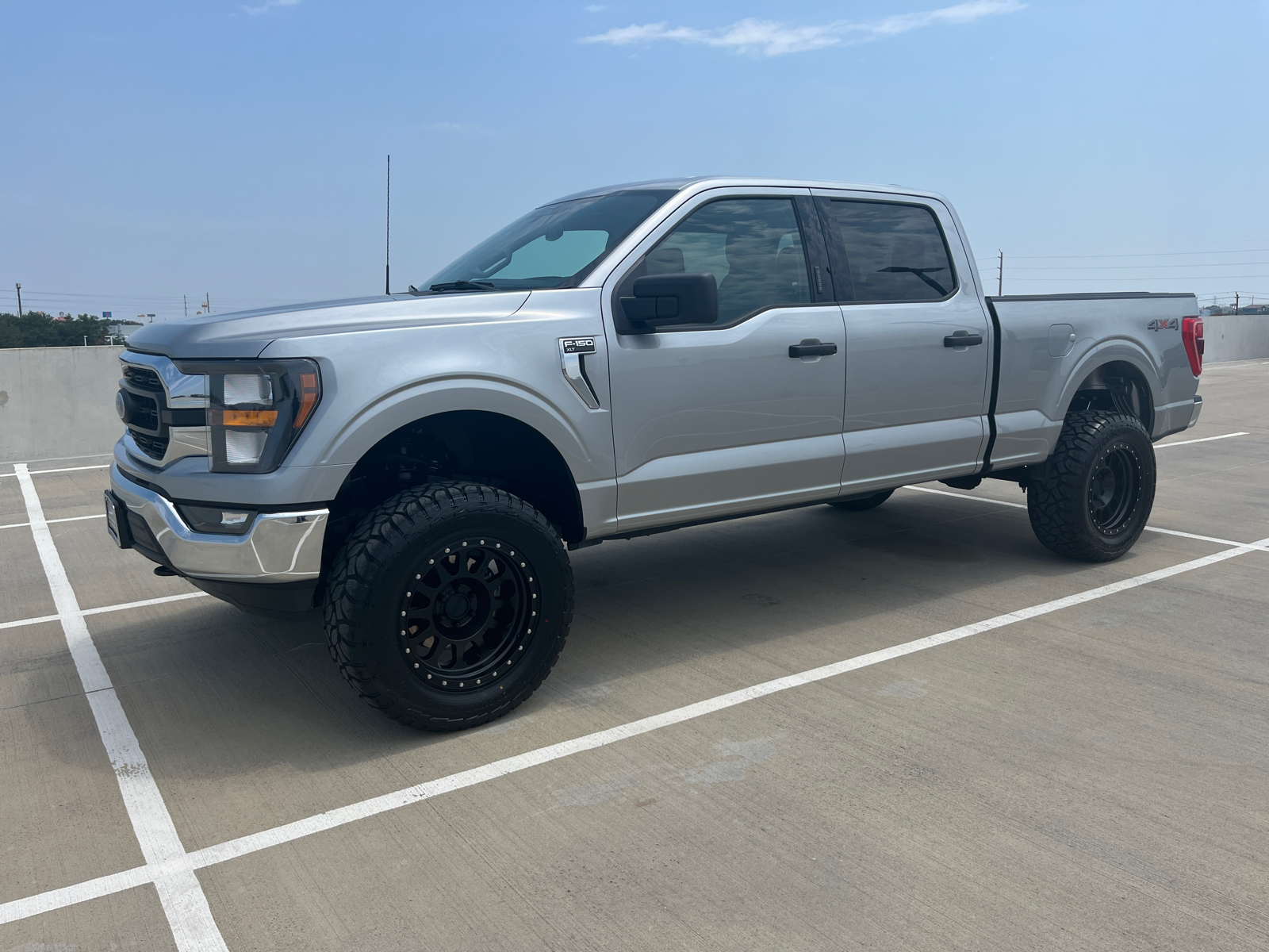 2023 Ford F-150 XLT 8