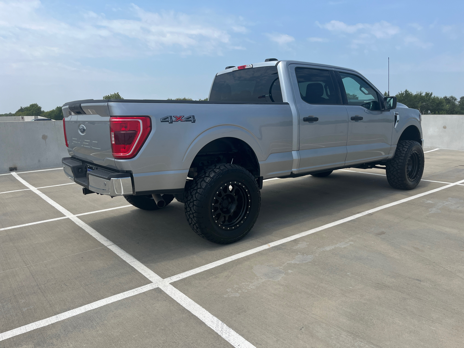 2023 Ford F-150 XLT 13