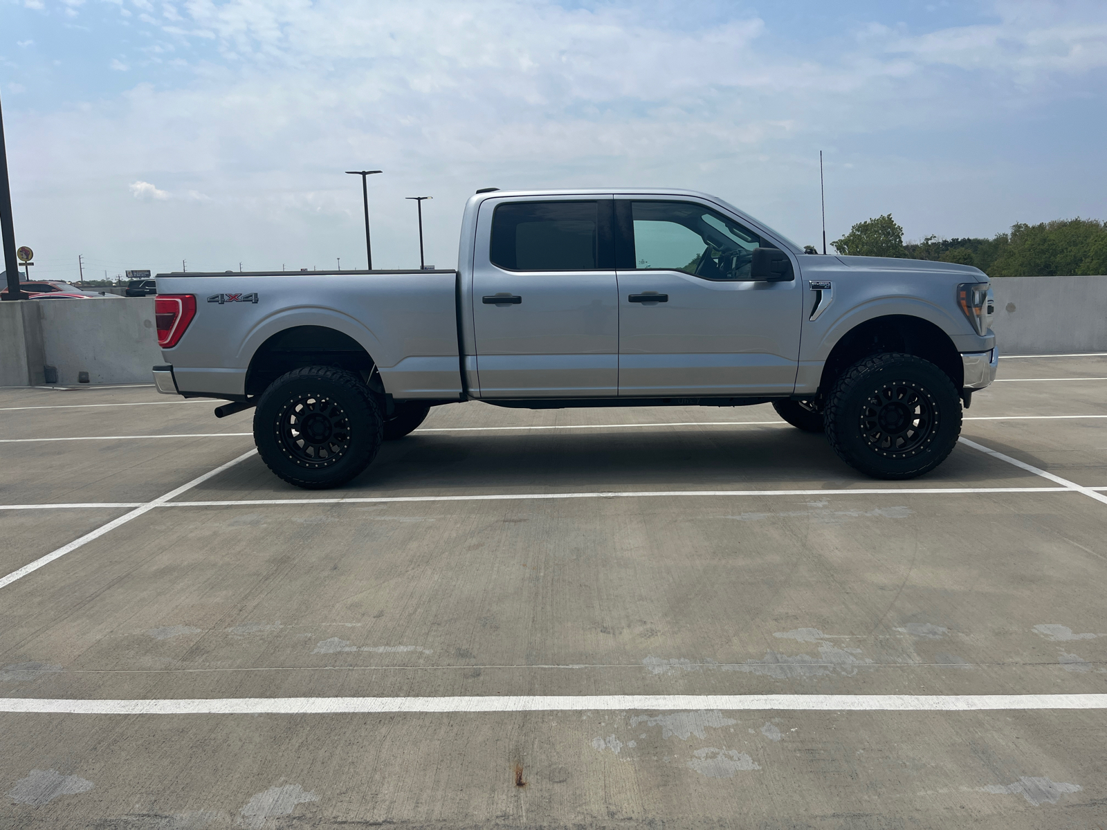 2023 Ford F-150 XLT 14