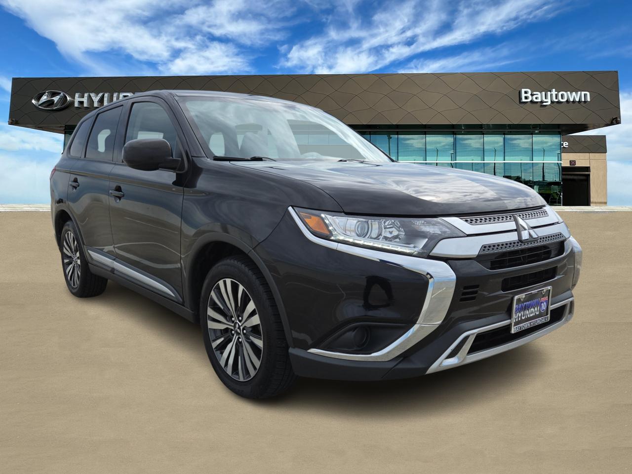 2019 Mitsubishi Outlander ES 1