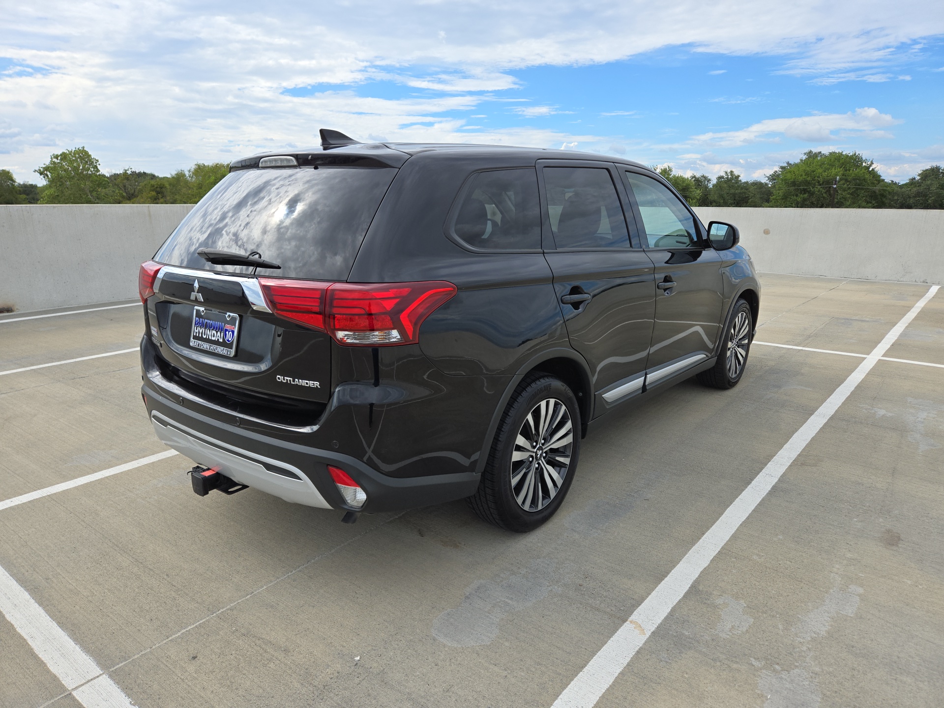 2019 Mitsubishi Outlander ES 12