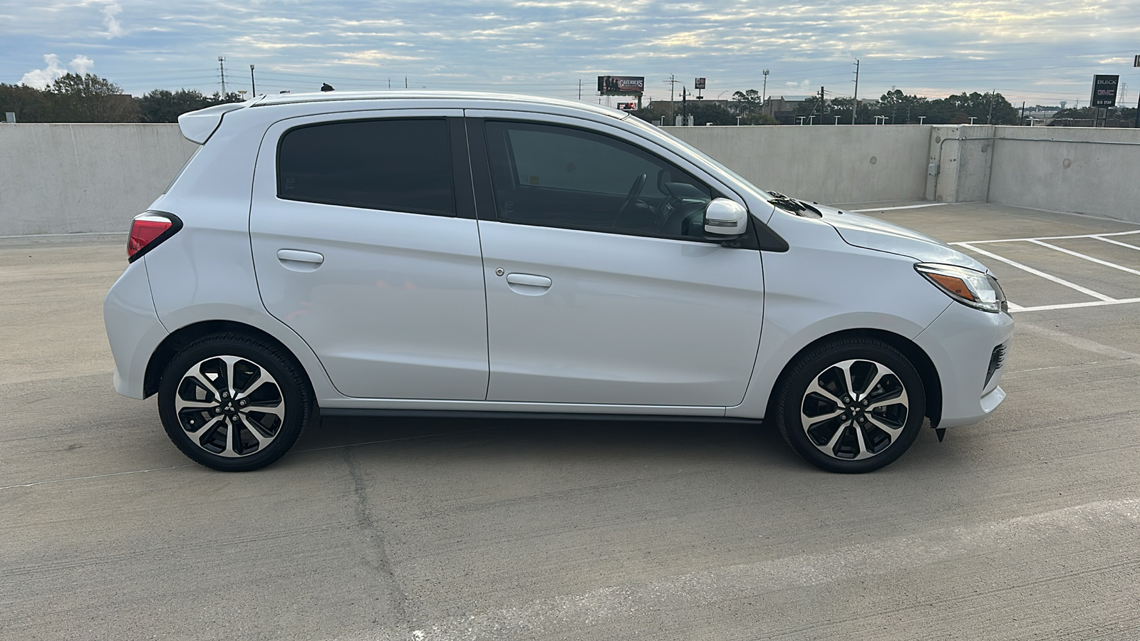 2021 Mitsubishi Mirage SE 11