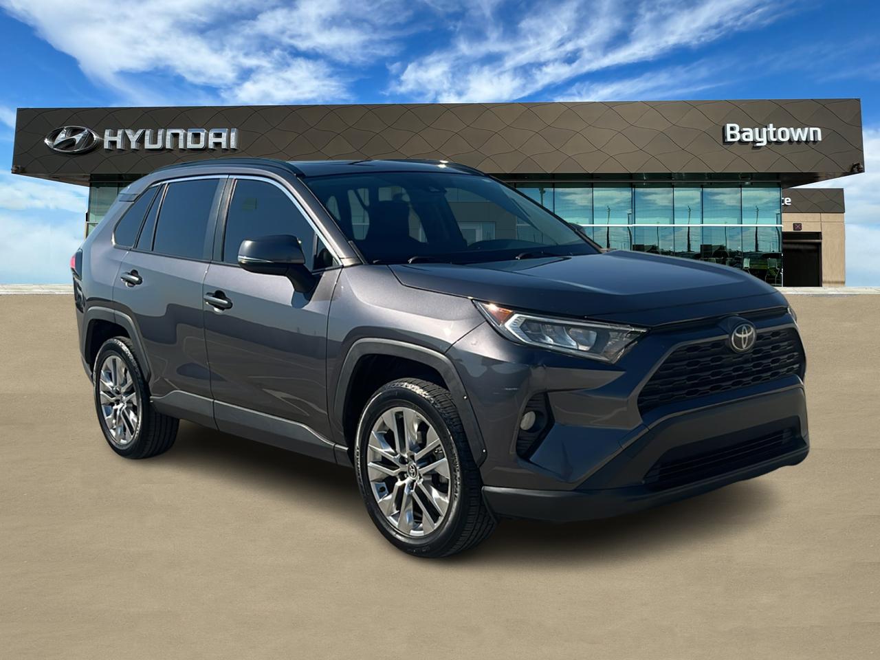 2020 Toyota RAV4 XLE Premium 1