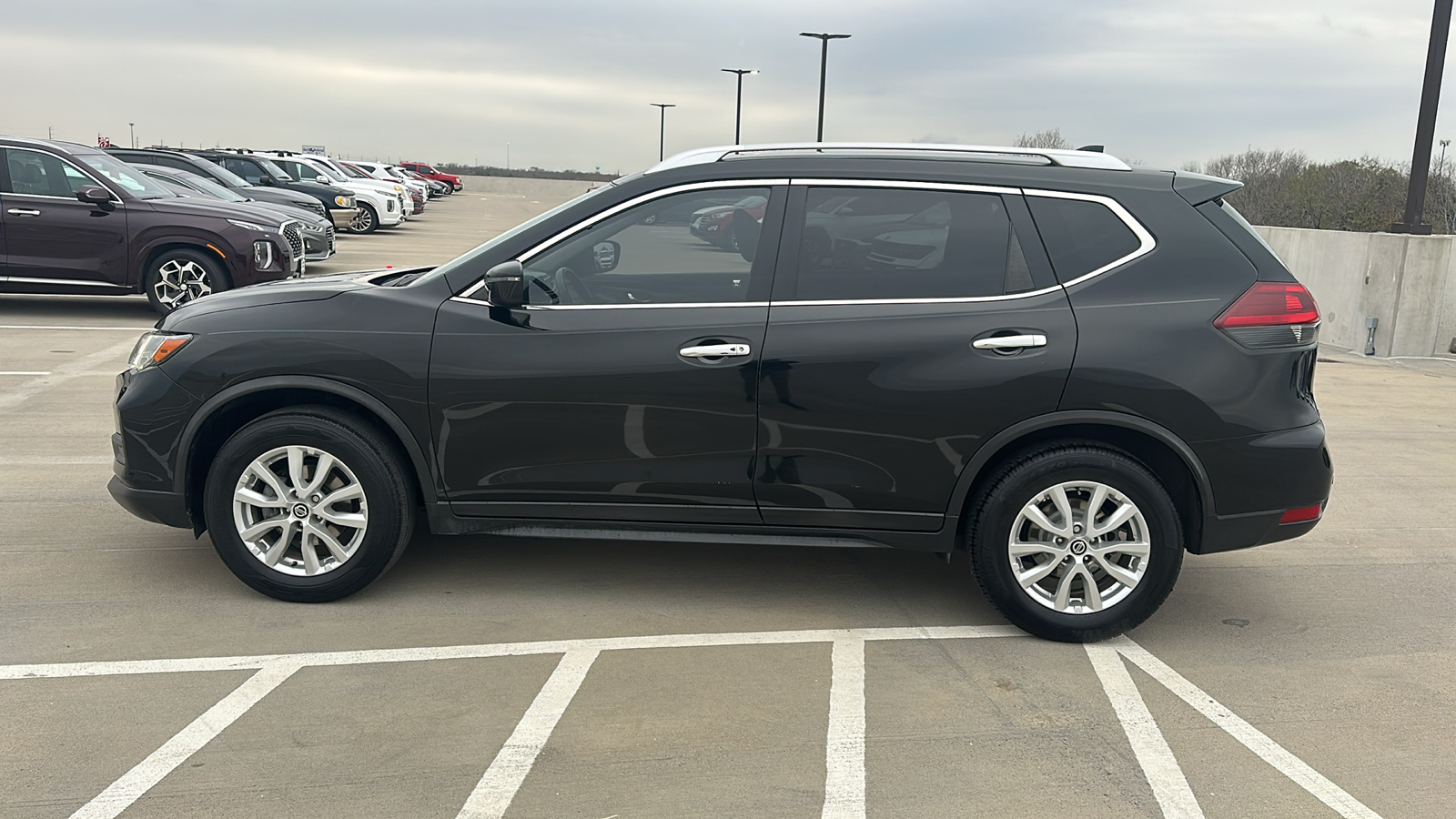 2020 Nissan Rogue SV 7