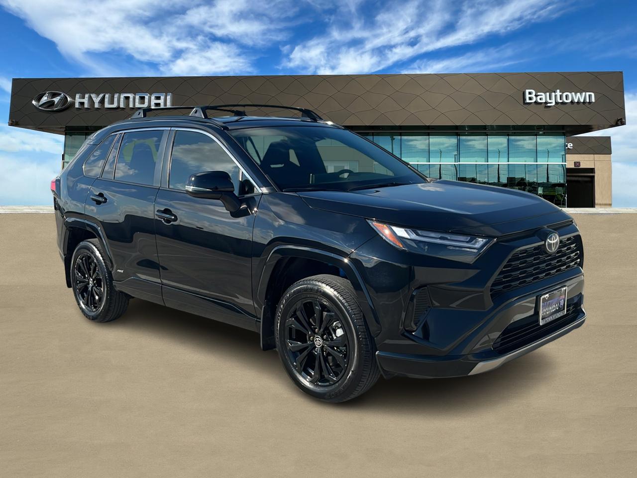 2024 Toyota RAV4 Hybrid SE 1