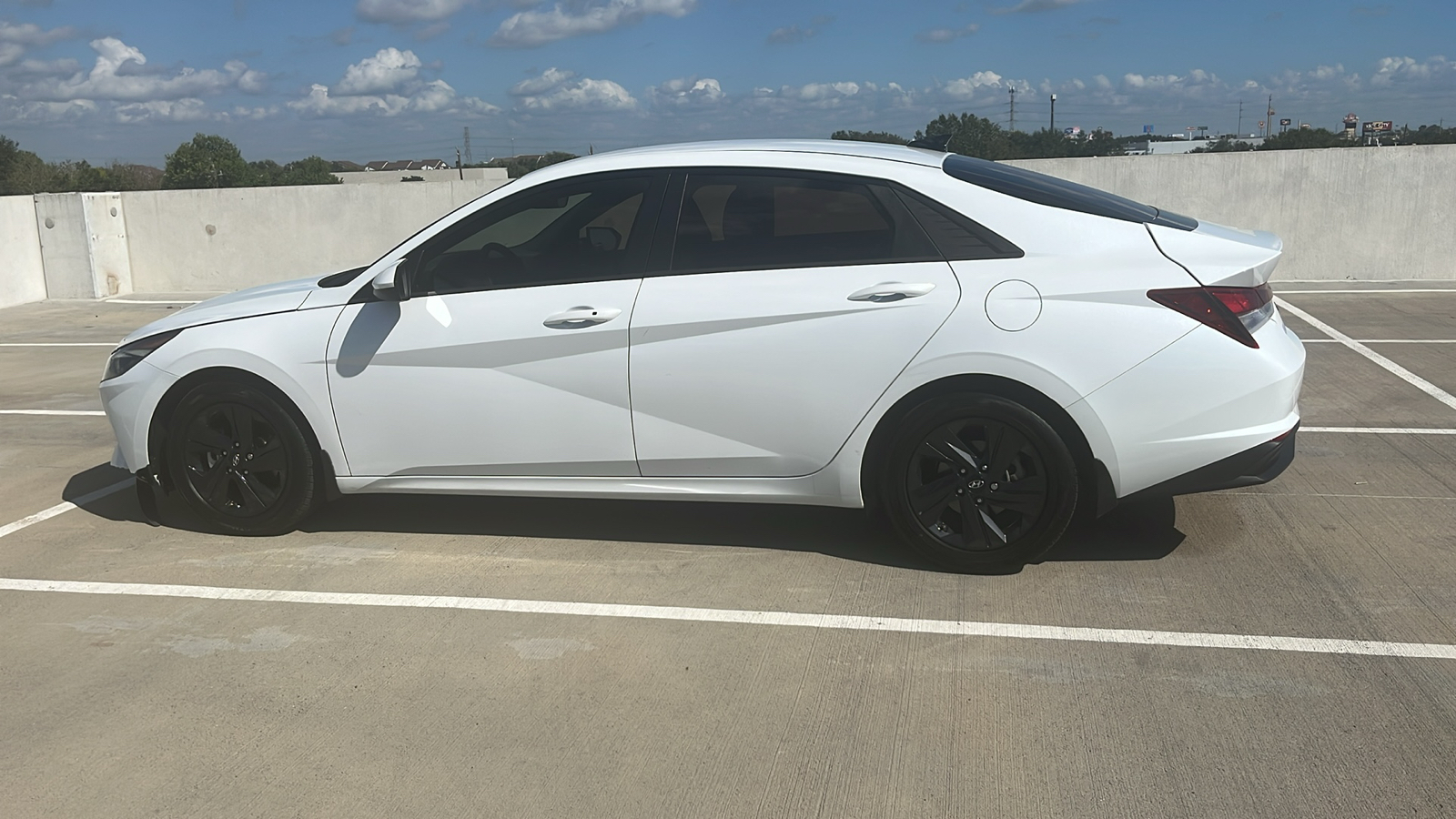 2022 Hyundai ELANTRA  8