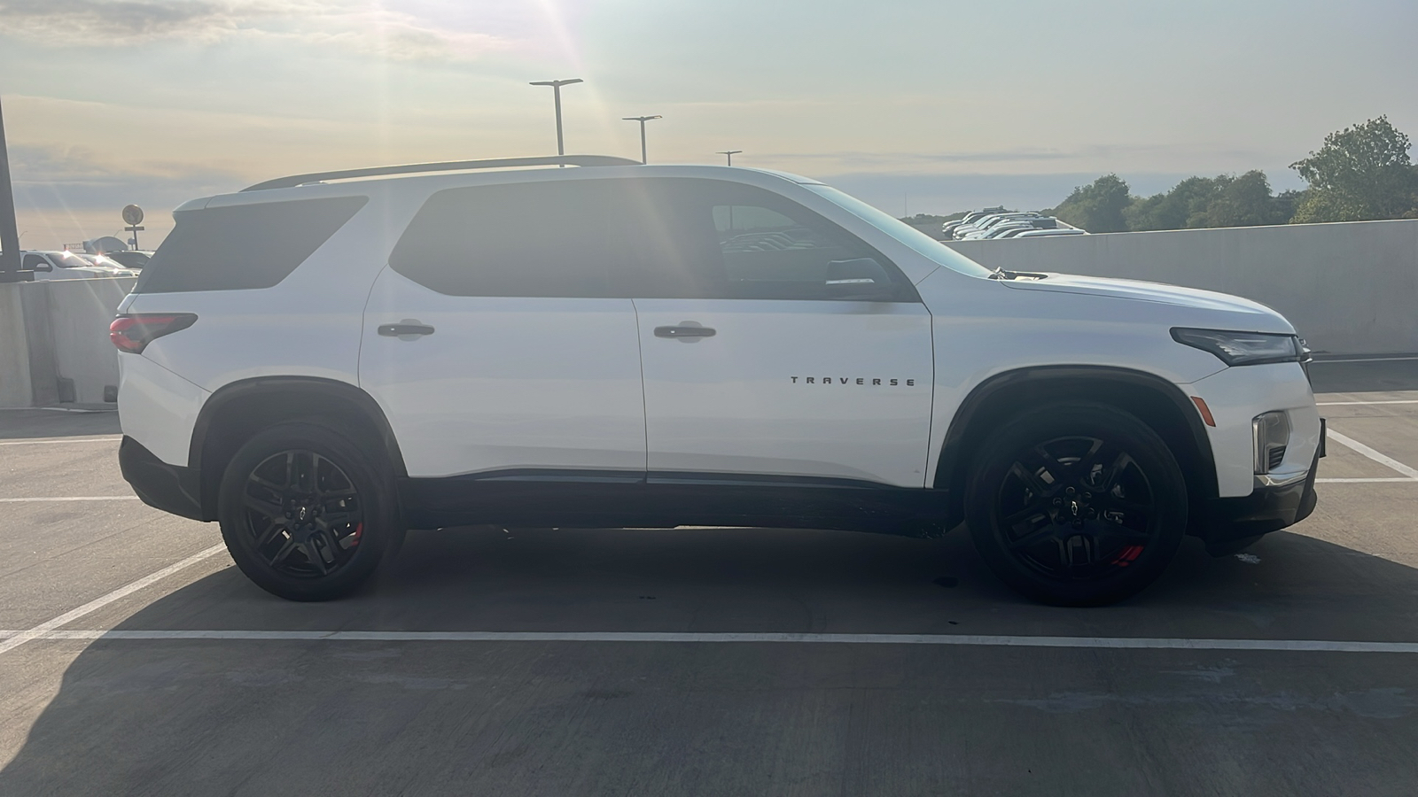 2022 Chevrolet Traverse Premier 14