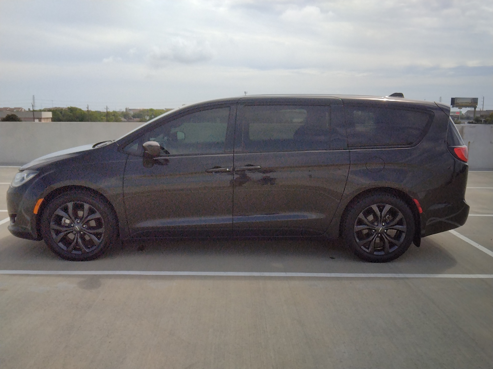 2020 Chrysler Pacifica Touring 8