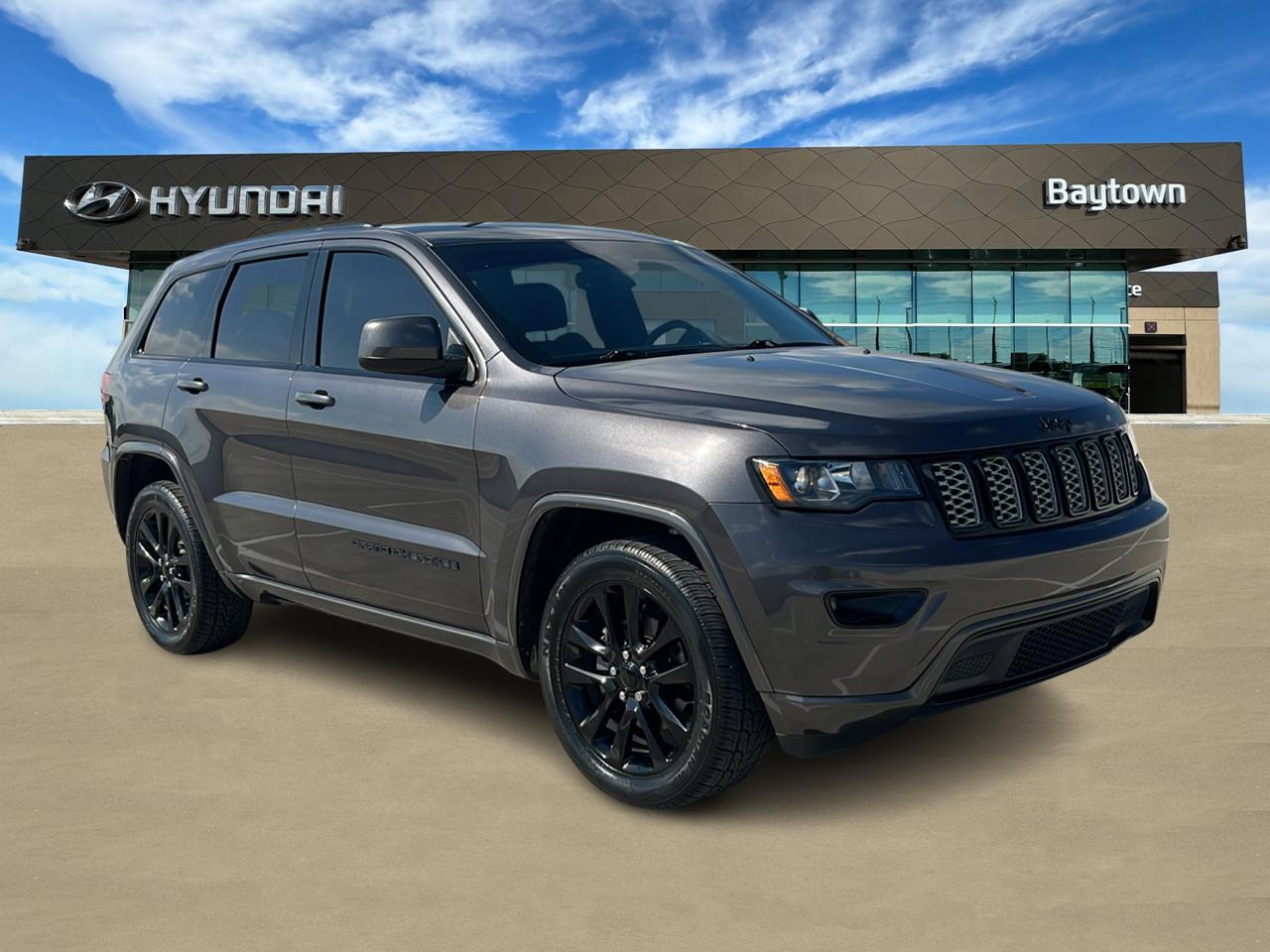 2018 Jeep Grand Cherokee Altitude 1