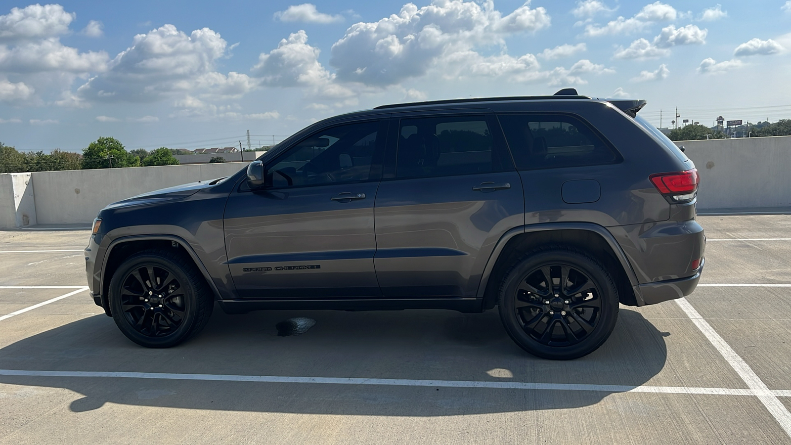 2018 Jeep Grand Cherokee Altitude 8