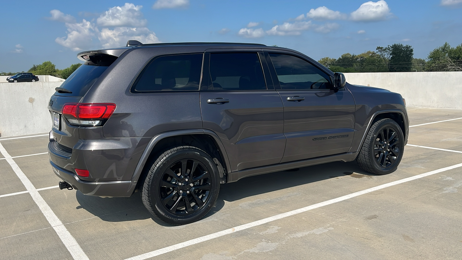 2018 Jeep Grand Cherokee Altitude 11