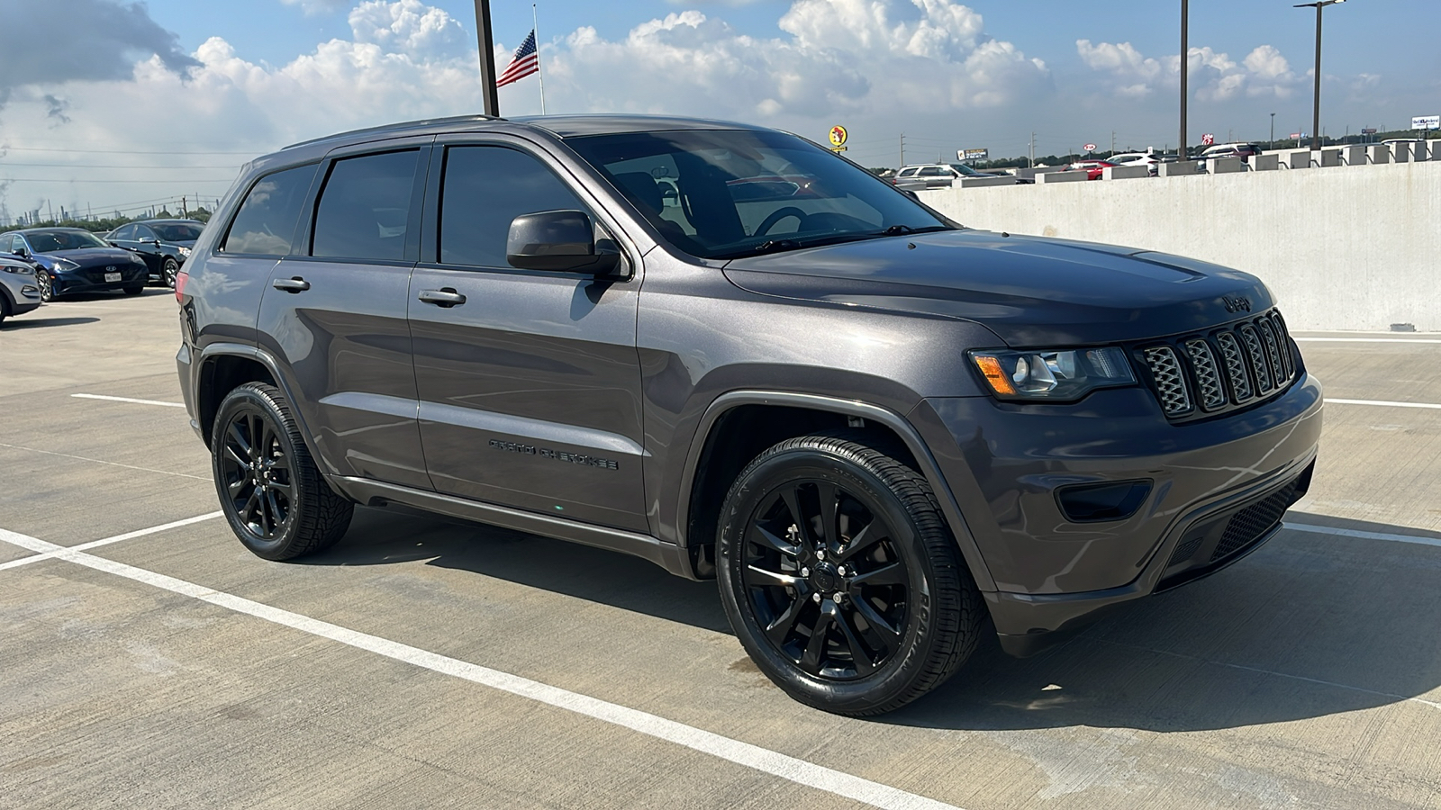 2018 Jeep Grand Cherokee Altitude 13