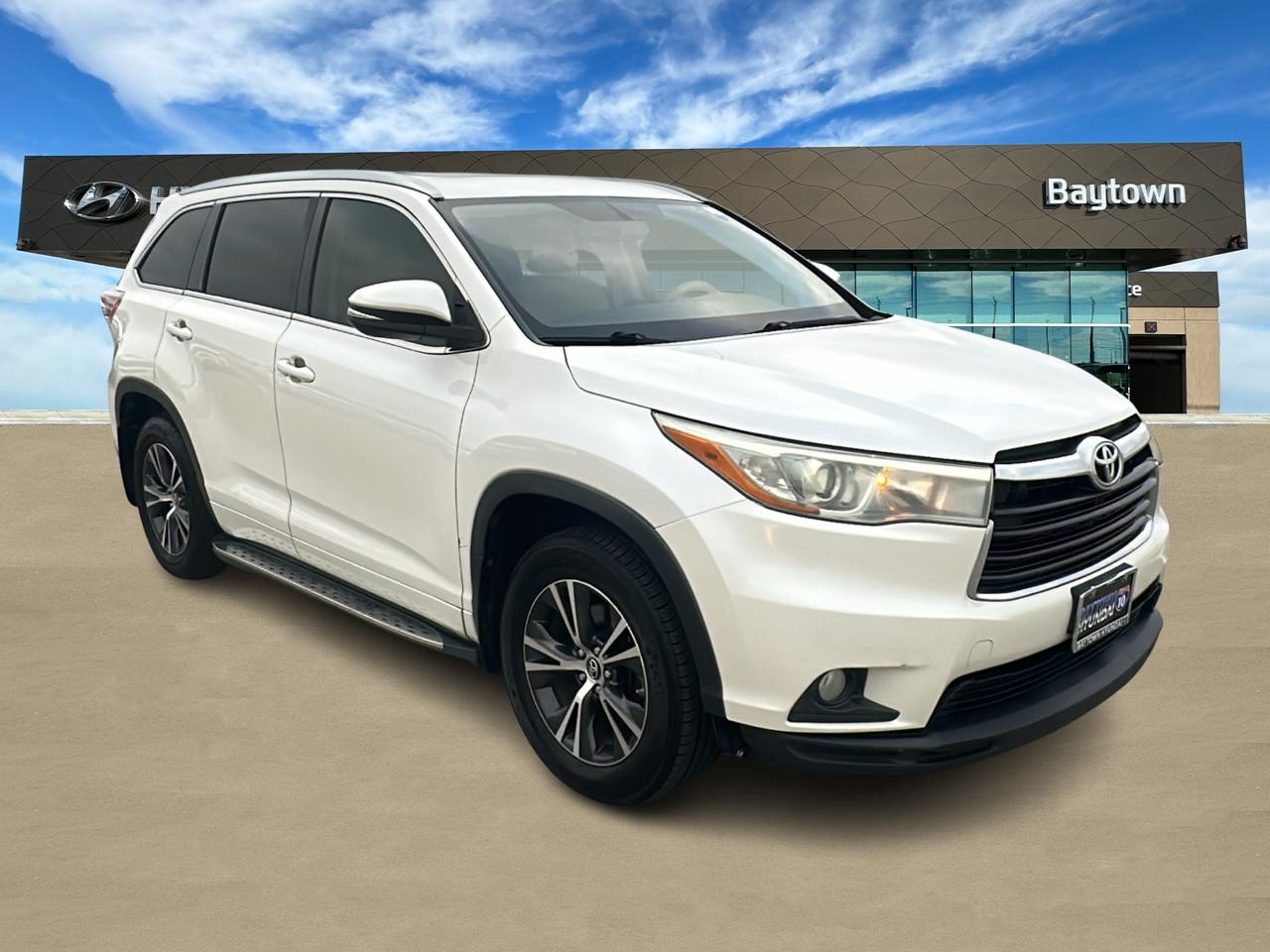 2016 Toyota Highlander XLE 1