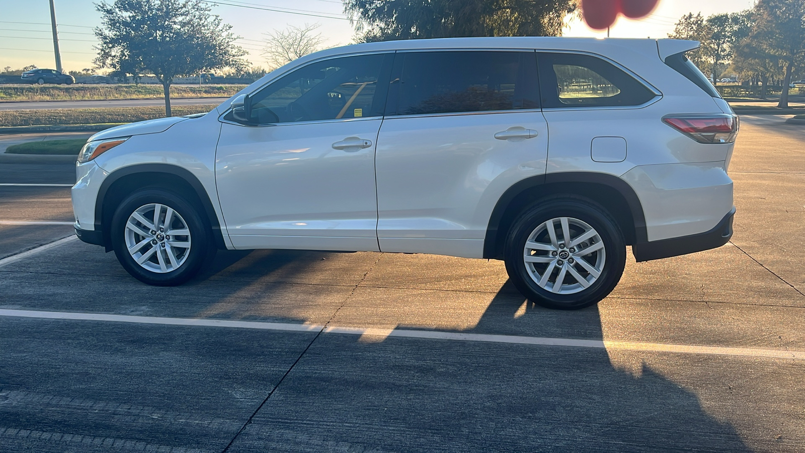 2016 Toyota Highlander  8