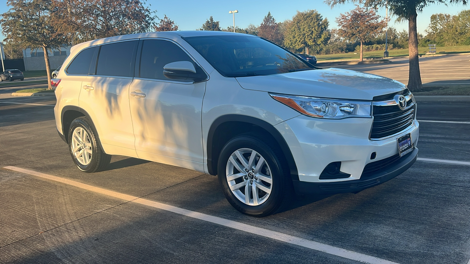 2016 Toyota Highlander  13