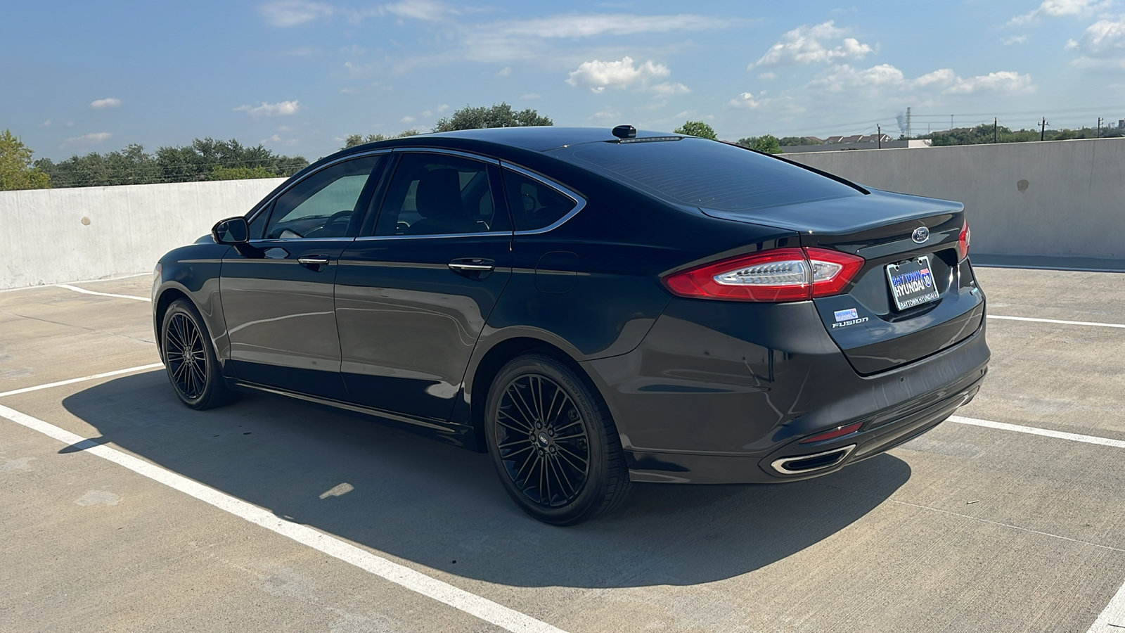 2016 Ford Fusion SE 11