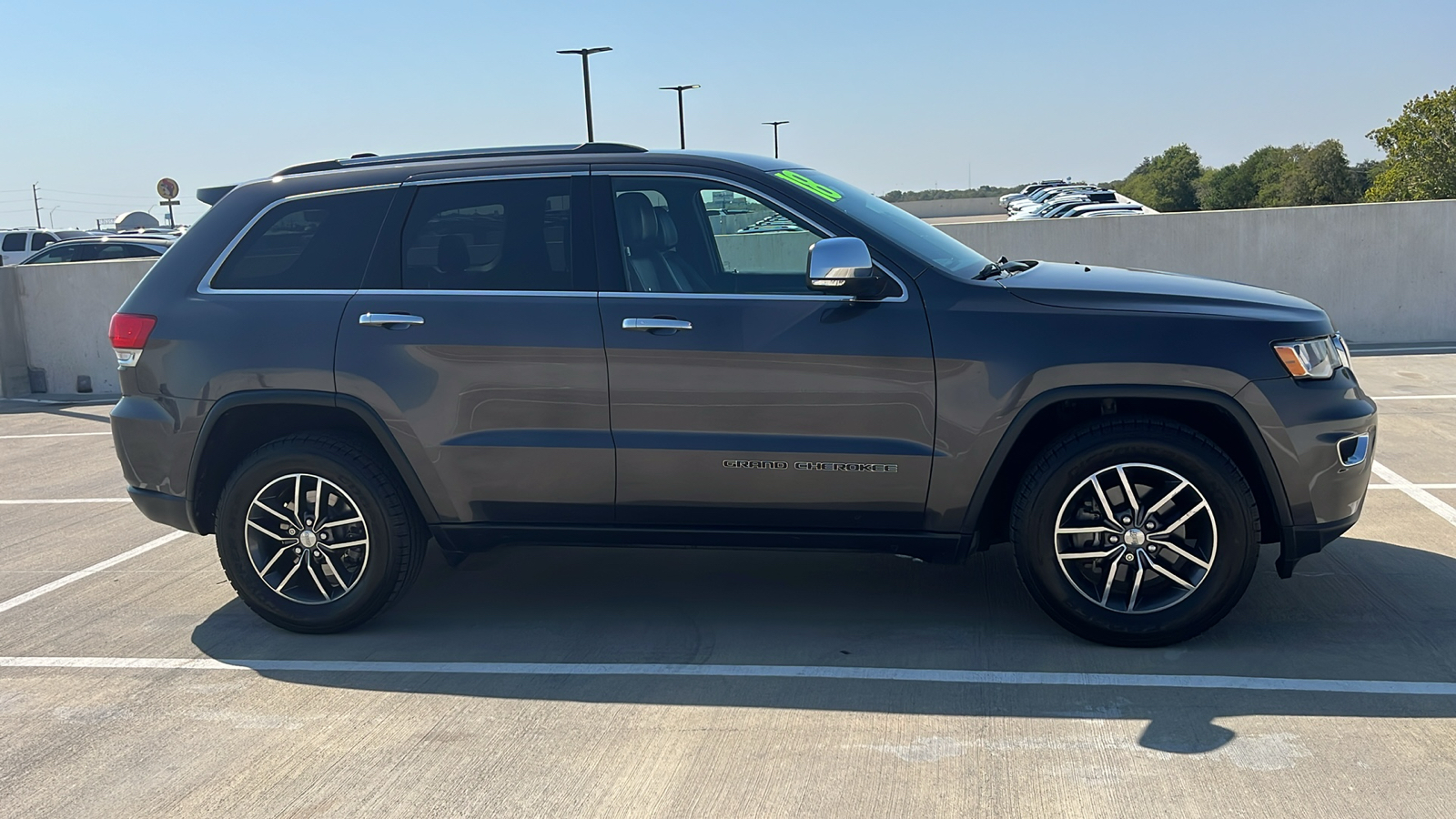 2018 Jeep Grand Cherokee Limited 12