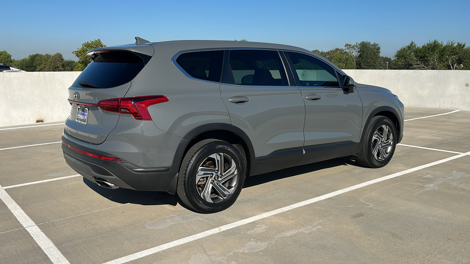 2021 Hyundai Santa Fe SE 12