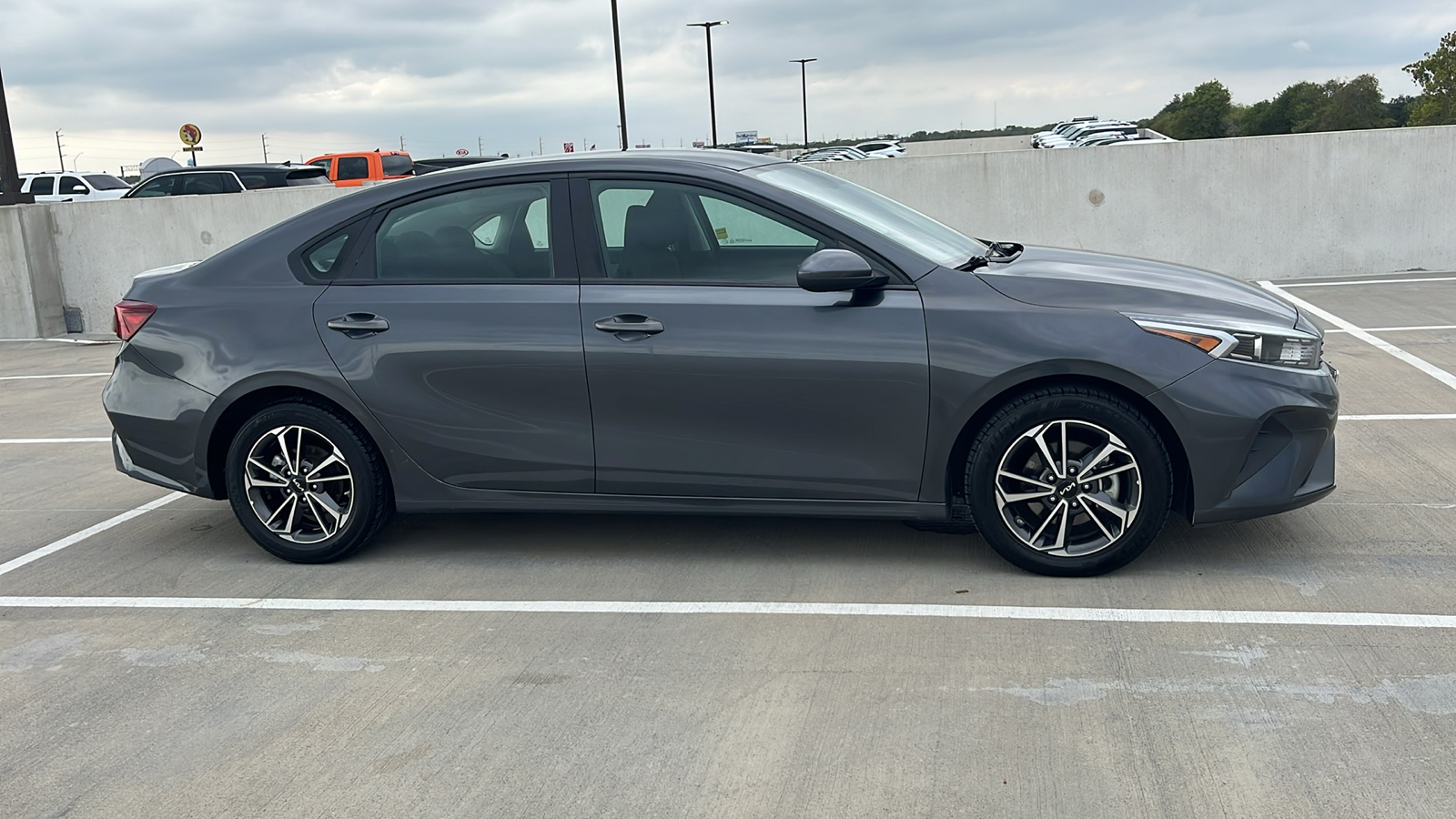 2022 Kia Forte LXS 11