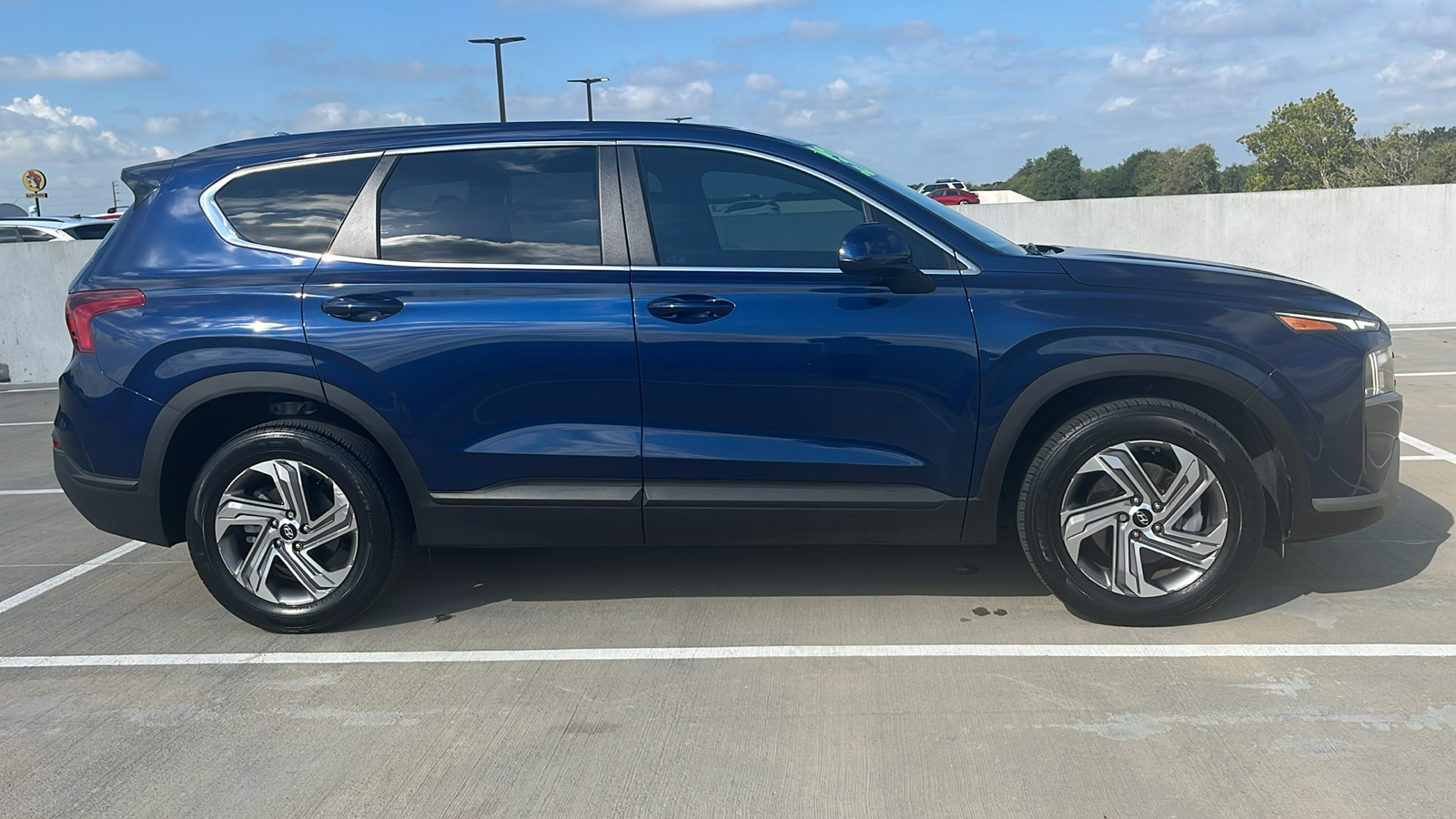 2023 Hyundai Santa Fe SE 13