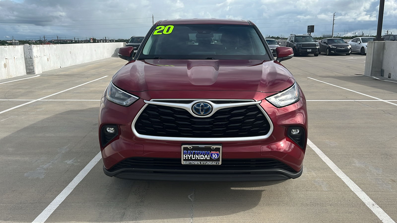 2020 Toyota Highlander Hybrid LE 7