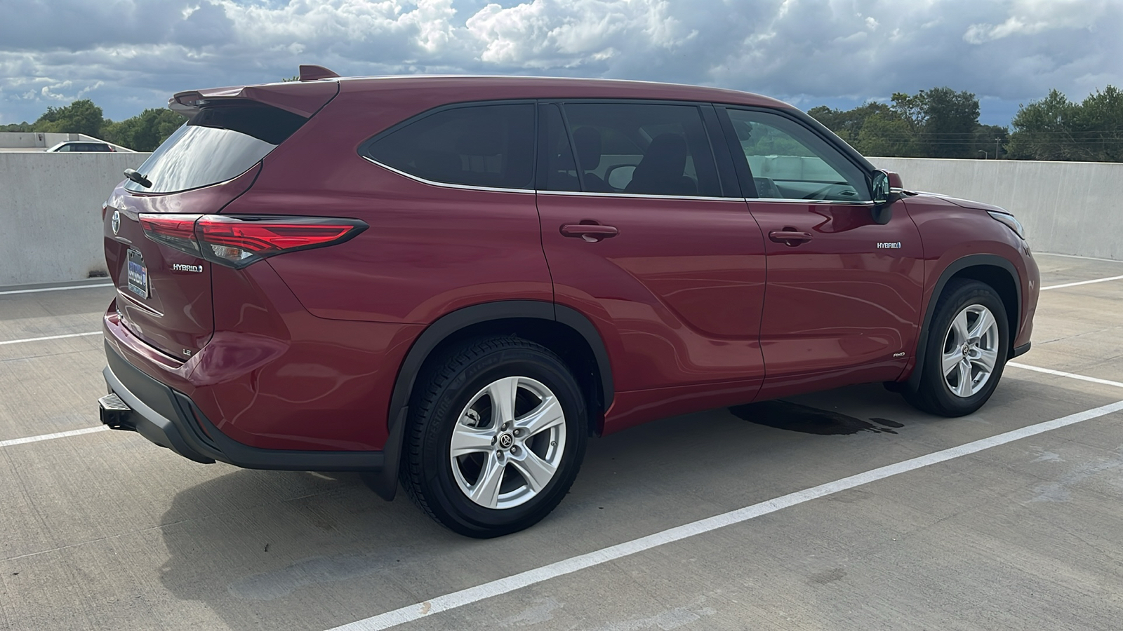 2020 Toyota Highlander Hybrid LE 12