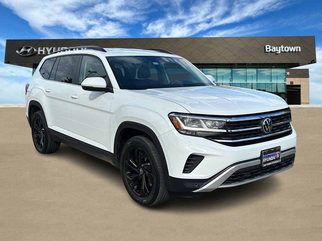 2023 Volkswagen Atlas 3.6L V6 SE with Technology 1