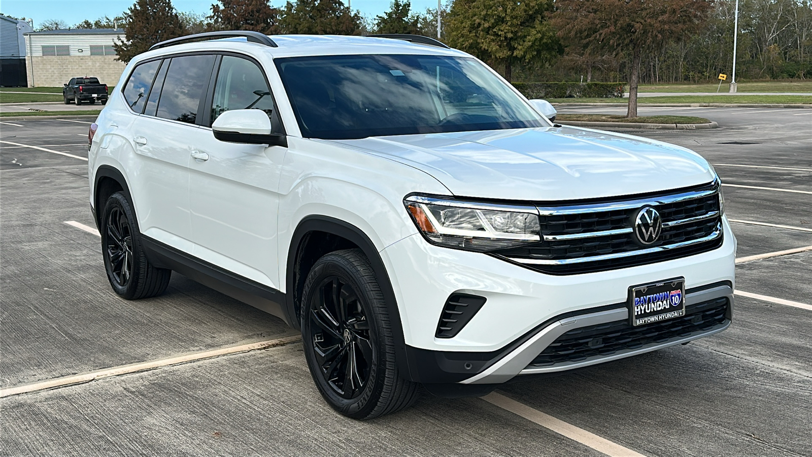 2023 Volkswagen Atlas 3.6L V6 SE with Technology 12