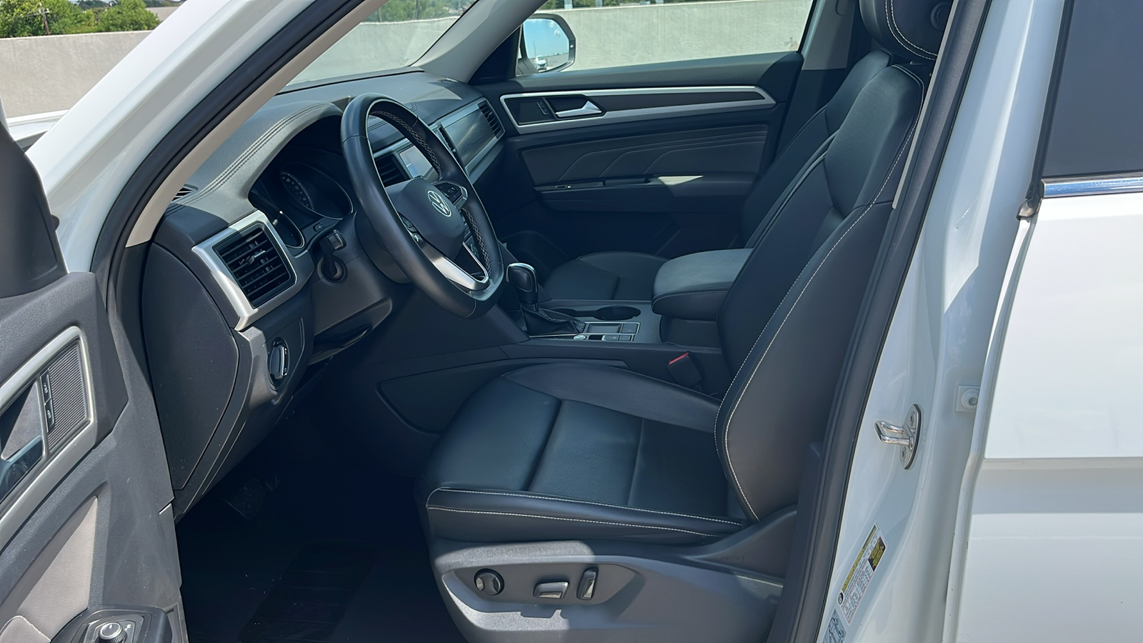 2021 Volkswagen Atlas 3.6L V6 SE with Technology 3