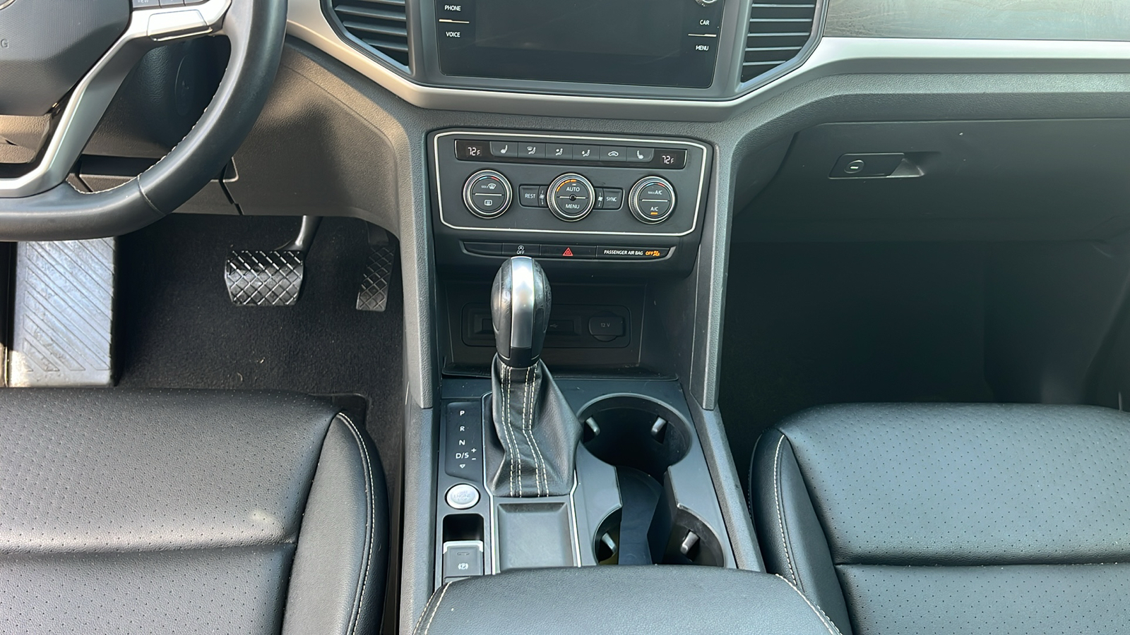 2021 Volkswagen Atlas 3.6L V6 SE with Technology 24