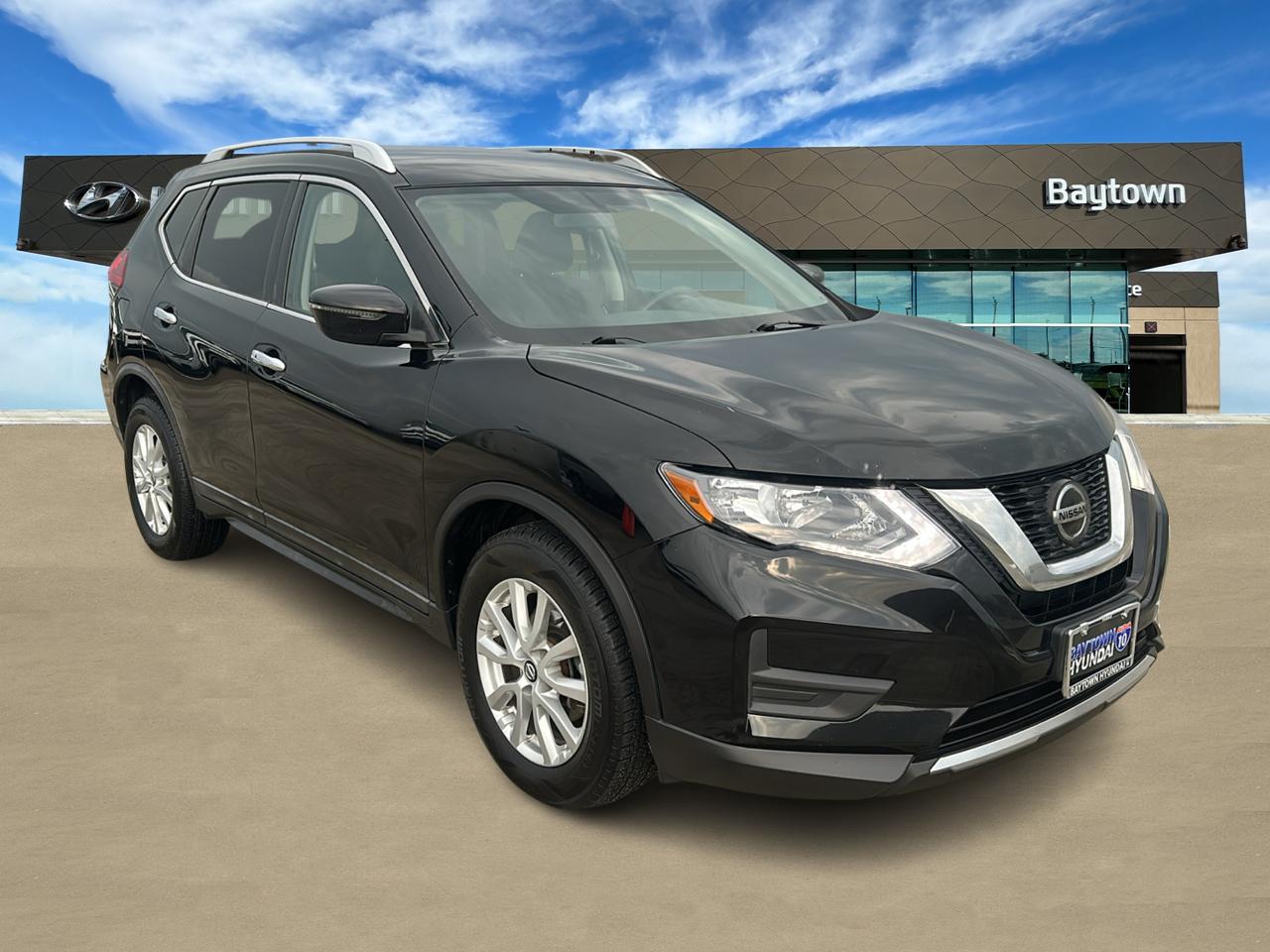 2018 Nissan Rogue SV 1