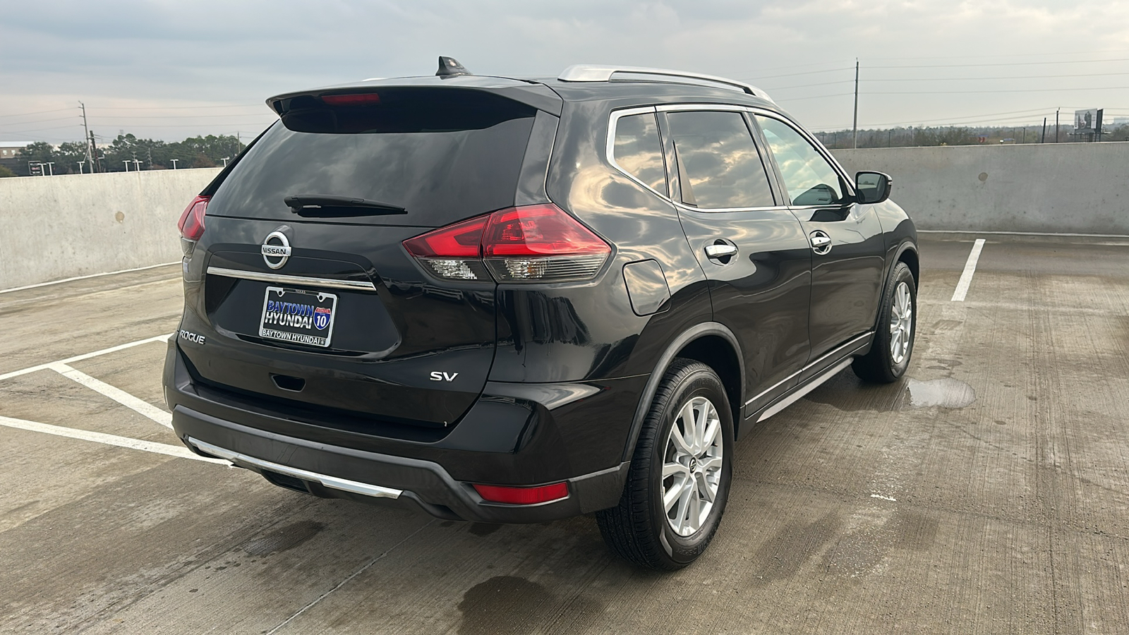 2018 Nissan Rogue SV 10